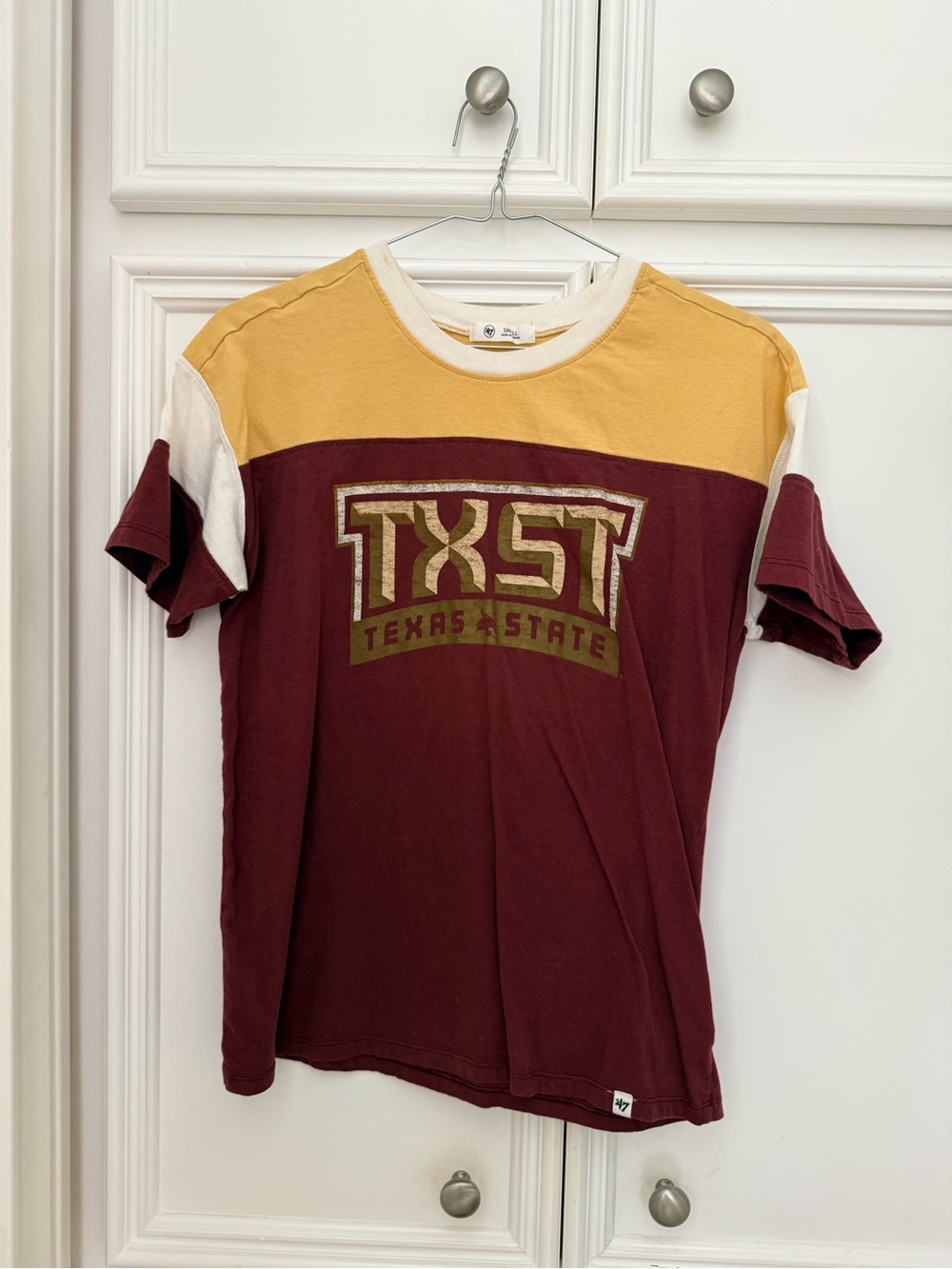 47 Brand Texas State Colorblock Short Sleeve Tee in Maroon, Gold and White